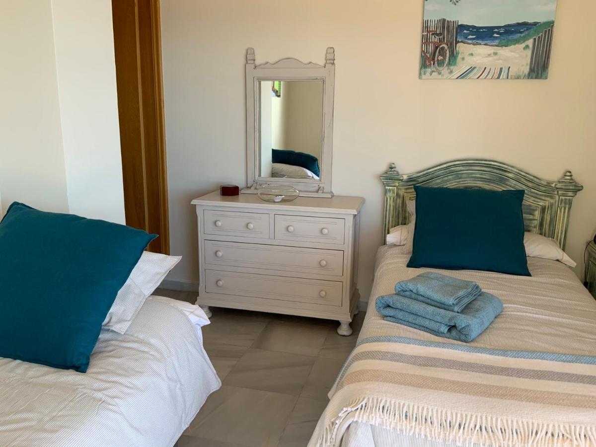 Apartamento En Primera Linea/Beachfront Apartment Фуэнхирола Экстерьер фото