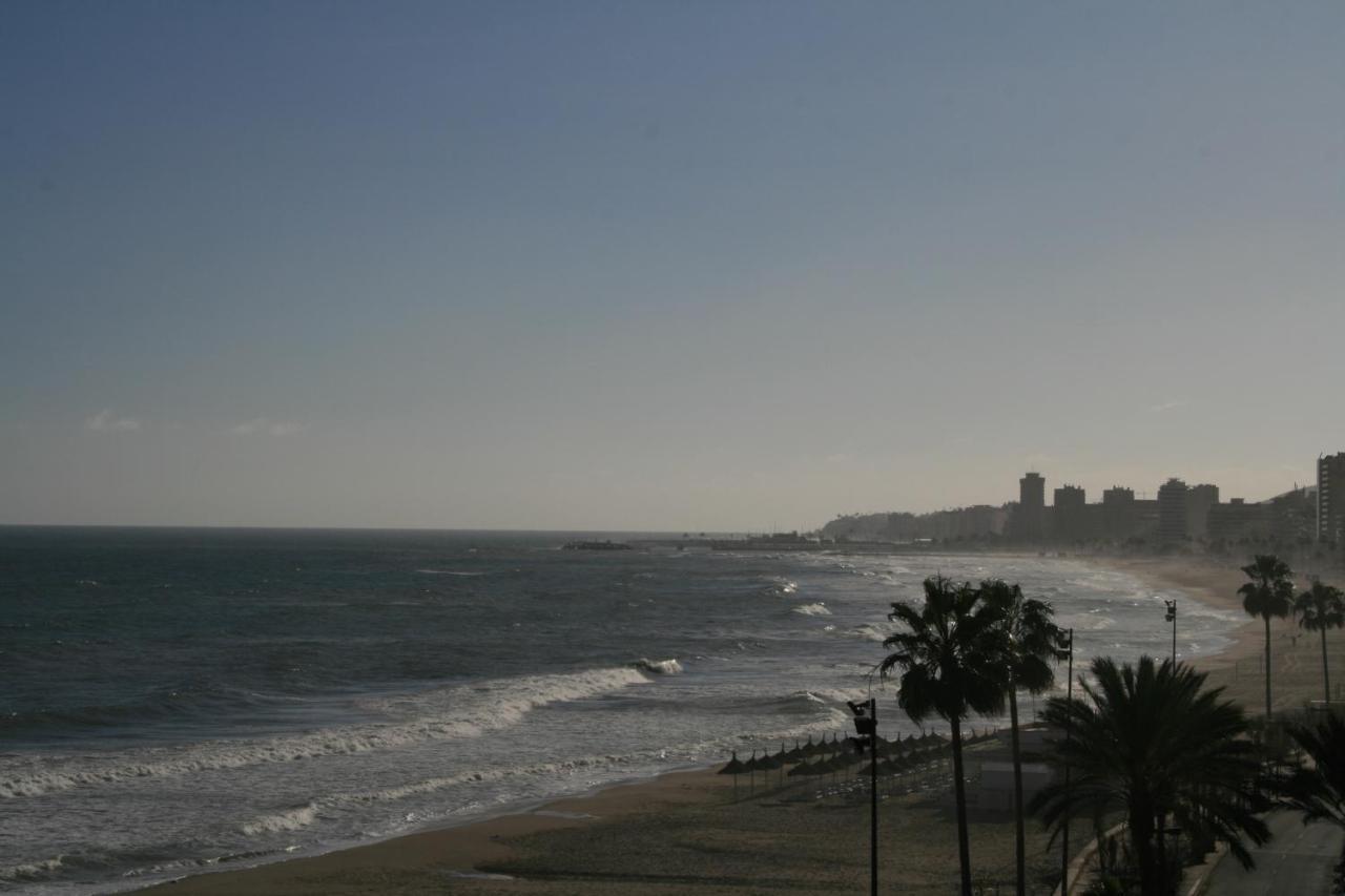 Apartamento En Primera Linea/Beachfront Apartment Фуэнхирола Экстерьер фото