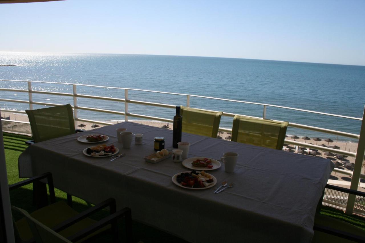 Apartamento En Primera Linea/Beachfront Apartment Фуэнхирола Экстерьер фото