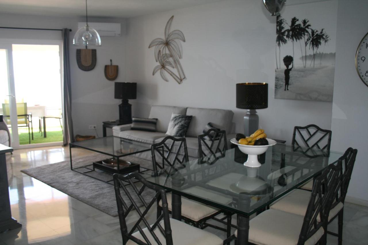 Apartamento En Primera Linea/Beachfront Apartment Фуэнхирола Экстерьер фото