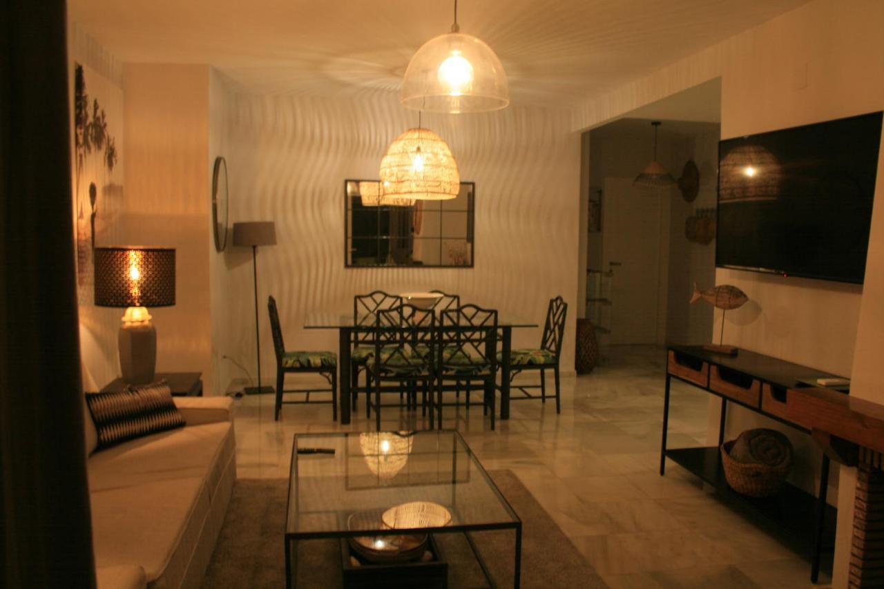 Apartamento En Primera Linea/Beachfront Apartment Фуэнхирола Экстерьер фото
