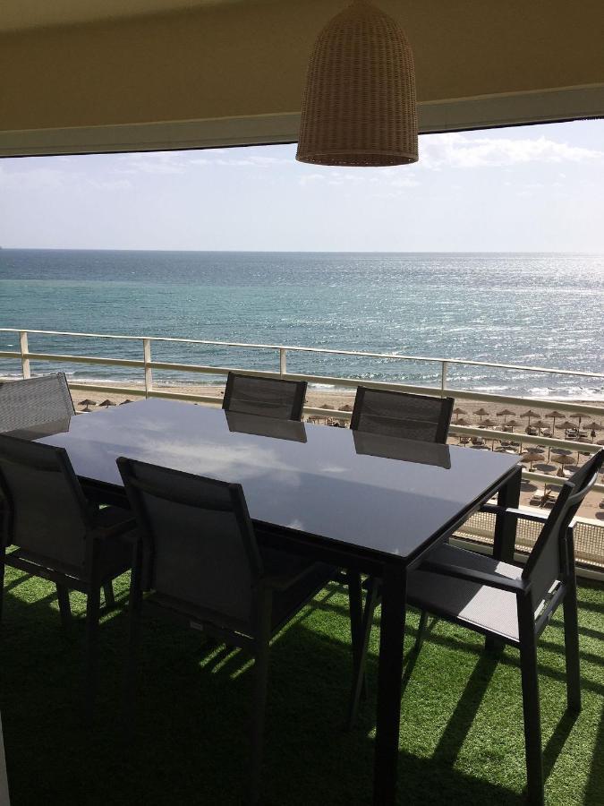 Apartamento En Primera Linea/Beachfront Apartment Фуэнхирола Экстерьер фото