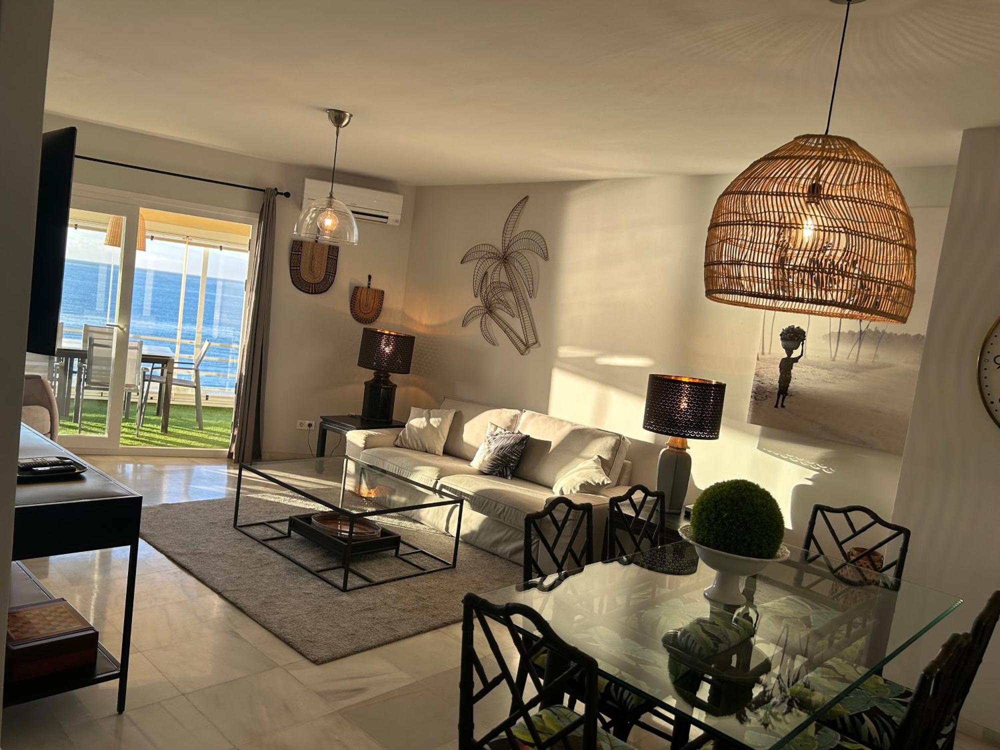 Apartamento En Primera Linea/Beachfront Apartment Фуэнхирола Экстерьер фото