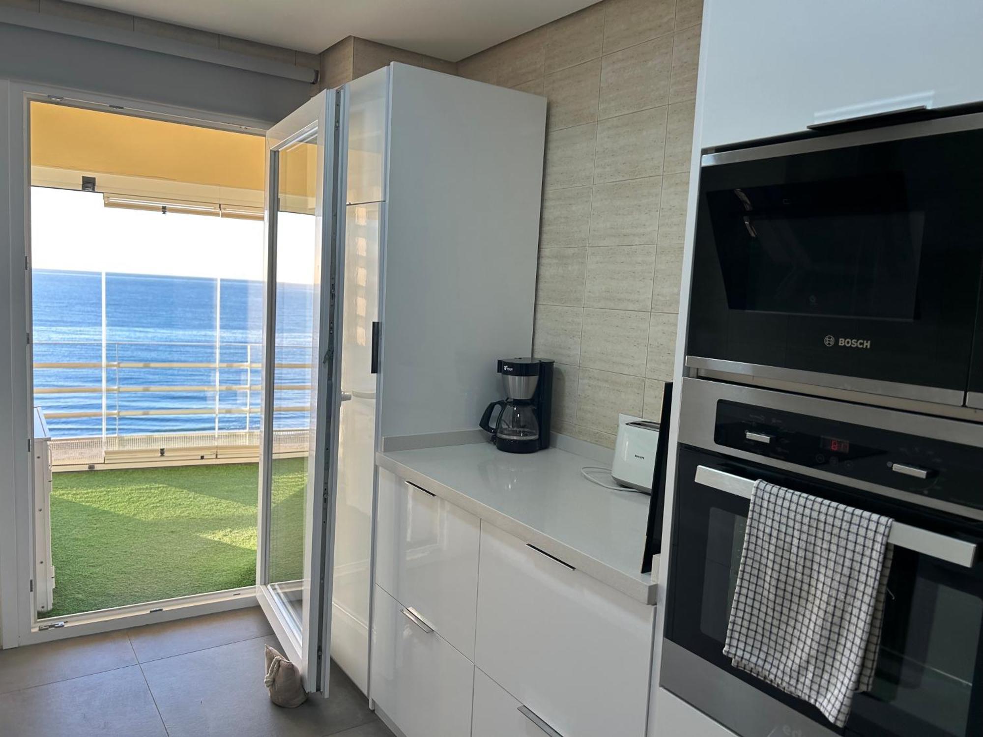 Apartamento En Primera Linea/Beachfront Apartment Фуэнхирола Экстерьер фото