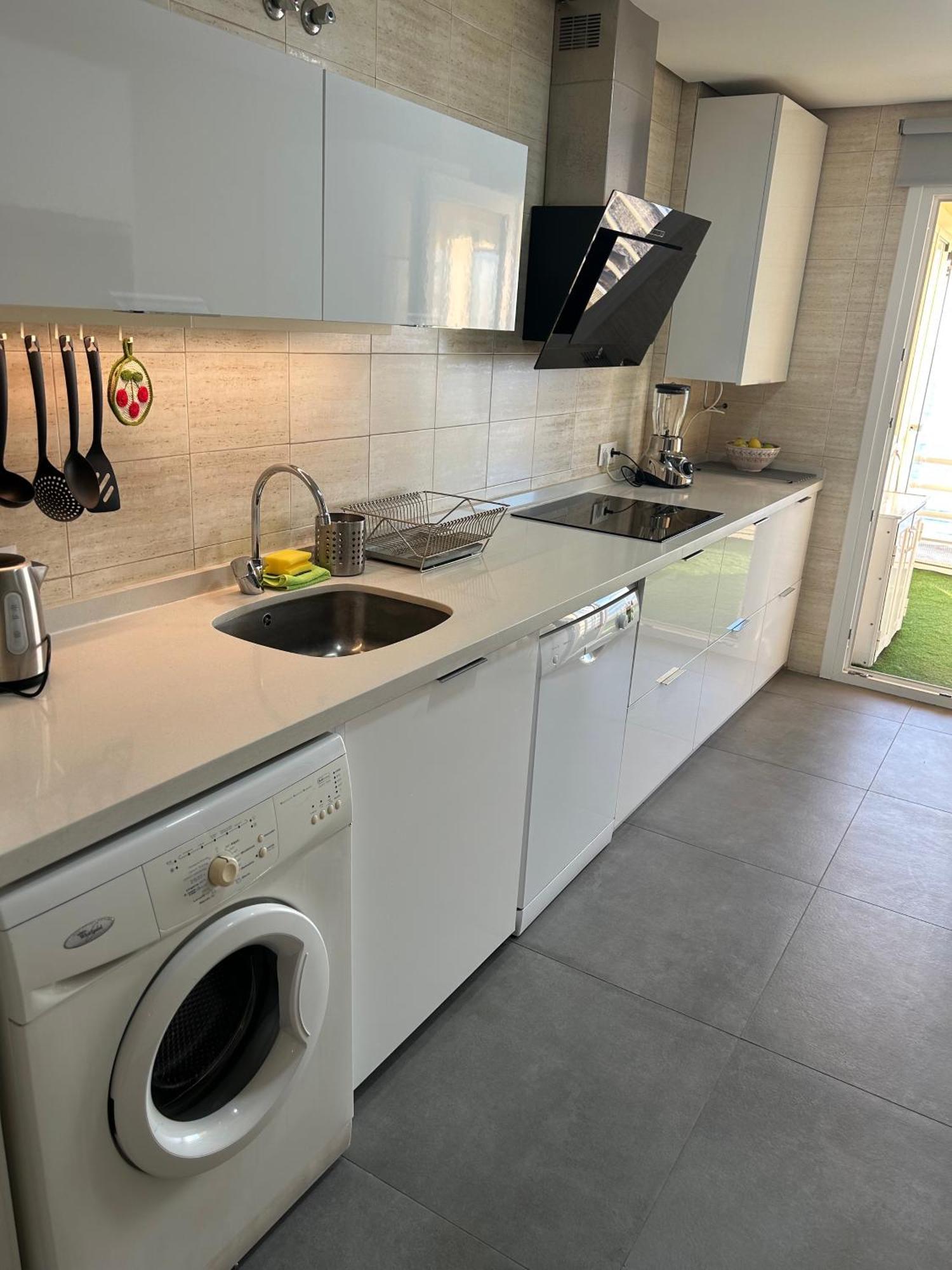 Apartamento En Primera Linea/Beachfront Apartment Фуэнхирола Экстерьер фото