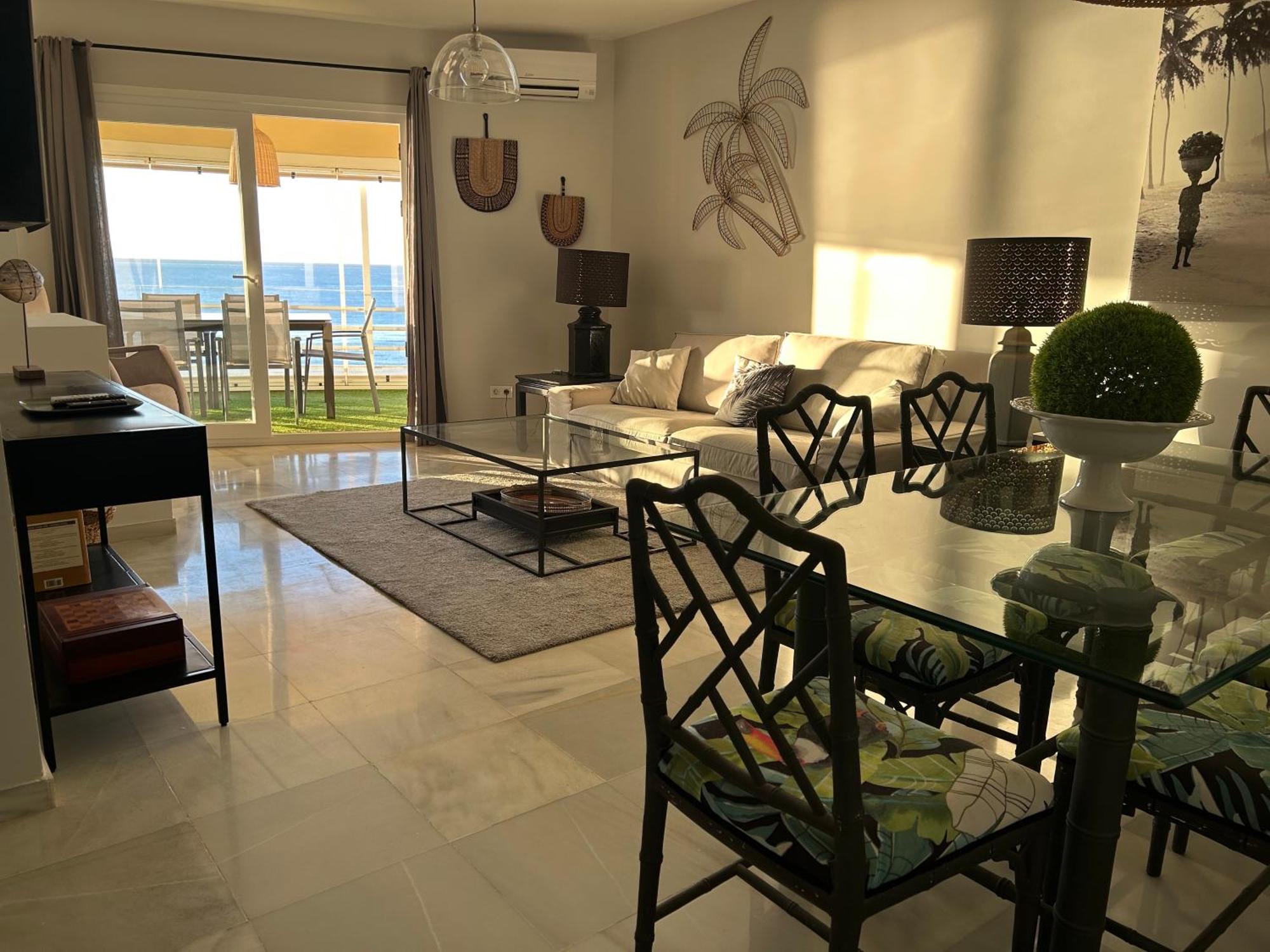 Apartamento En Primera Linea/Beachfront Apartment Фуэнхирола Экстерьер фото